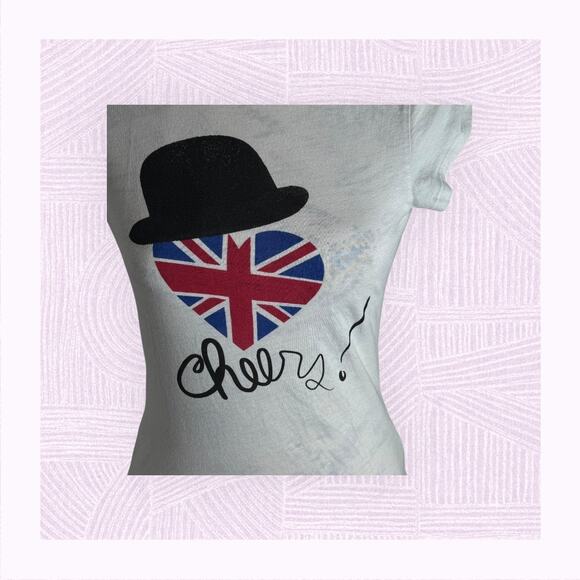 Vintage Miley Cyrus Max "London Cheers" Graphic T-Shirt Size Large - Y2K Style - Picture 1 of 7